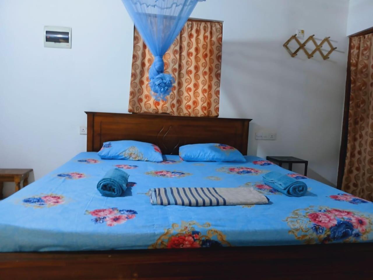 Dolphin Village Alankuda Luaran gambar