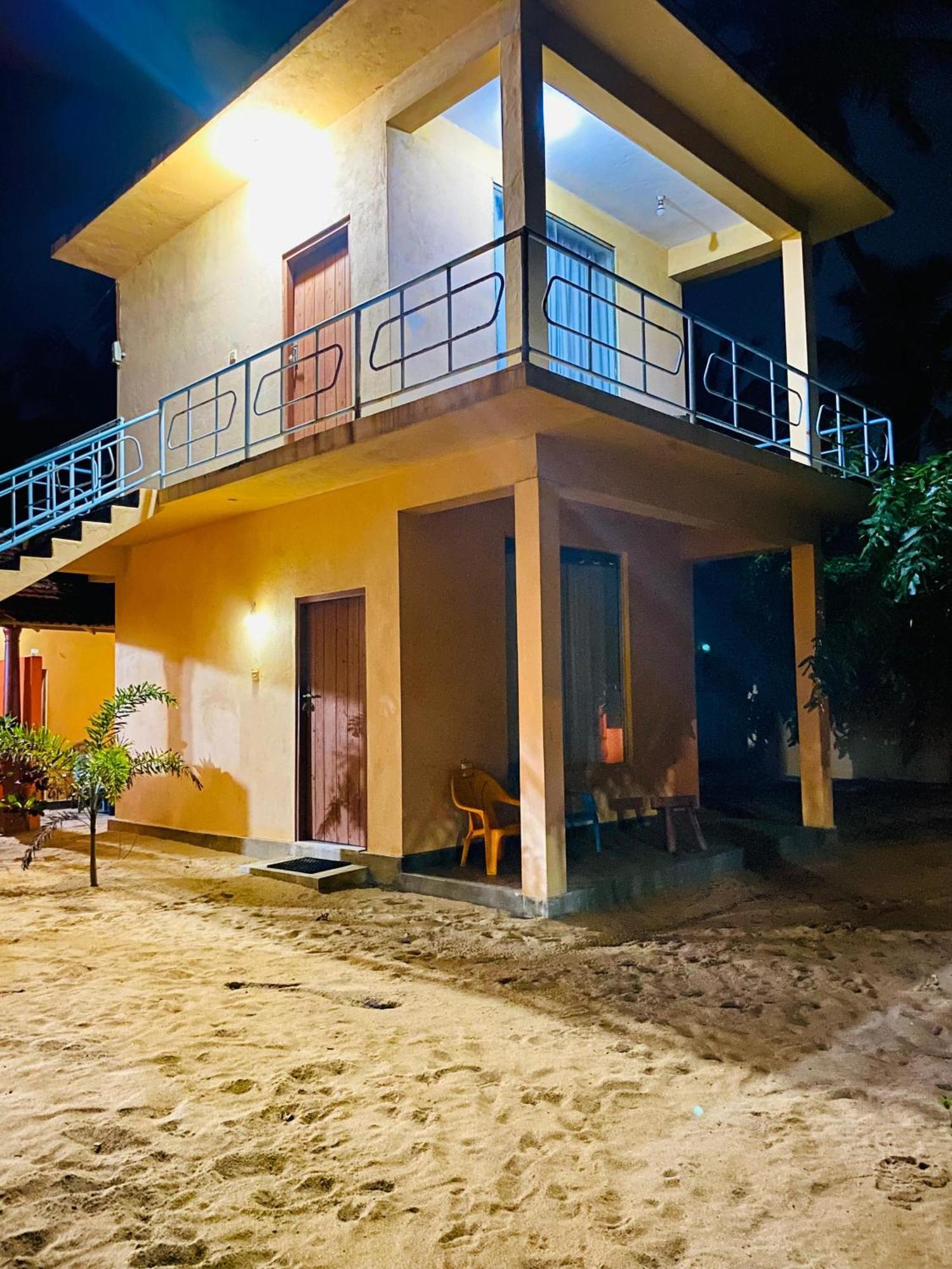 Dolphin Village Alankuda Luaran gambar