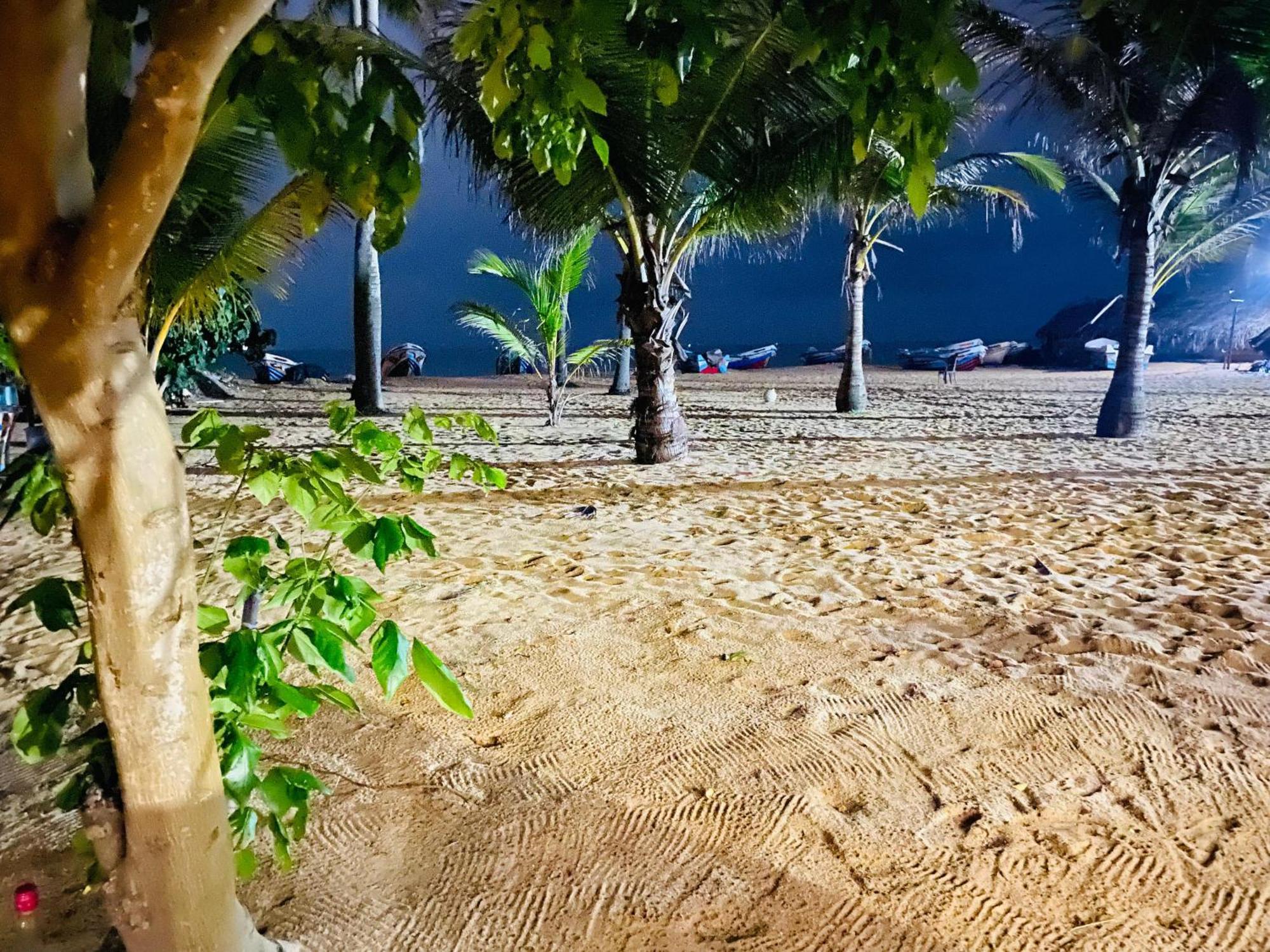 Dolphin Village Alankuda Luaran gambar